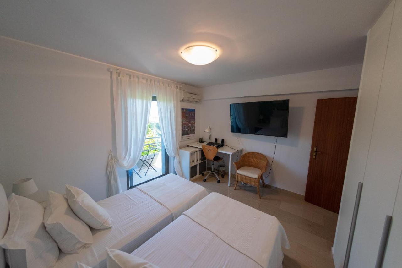 Villa Waves Anavyssos Esterno foto
